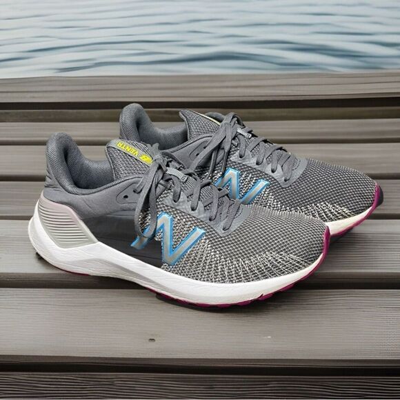 New Balance VENTR WVTRSG1 Gray Women's Running Shoes Size 9.5B - Picture 1 of 16